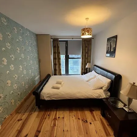 Sir John Rodgerson * Дублин